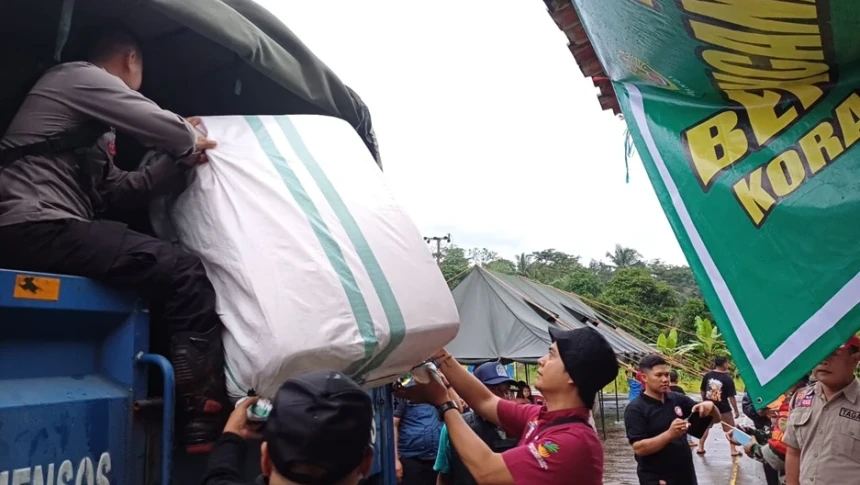 Pergeseran Tanah Landa Cianjur, Kemensos Evakuasi Warga dan Beri Bantuan Logistik