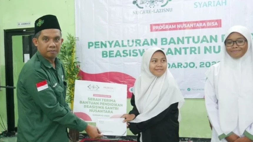 LAZISNU Salurkan Beasiswa Santri Nusantara untuk Puluhan Santri di Sidoarjo