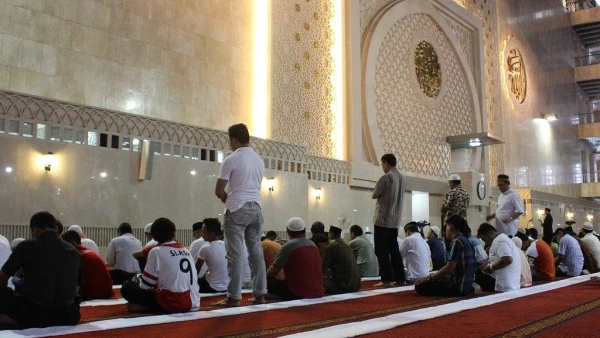 Jangan Lupa Laksanakan Shalat Sunnah Ini saat Masuk Masjid