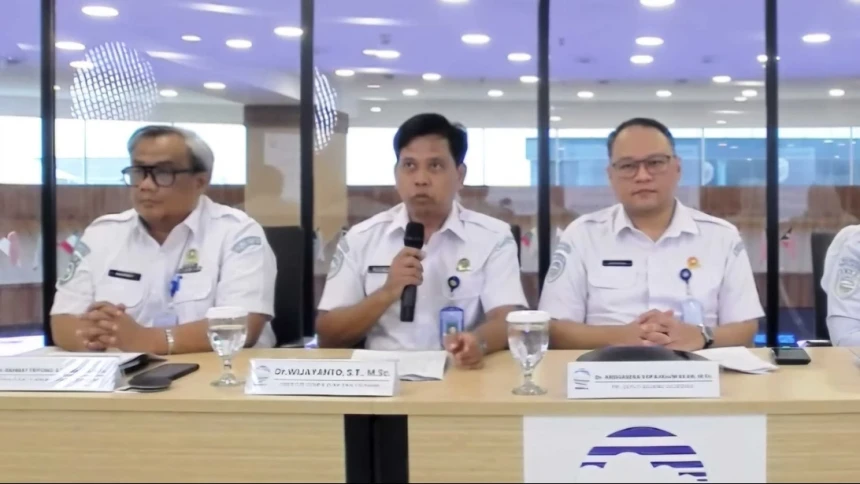 BMKG Temukan Indikasi Likuefaksi di Nagekeo dan Jejak Tsunami usai Gempa M7,7 NTT