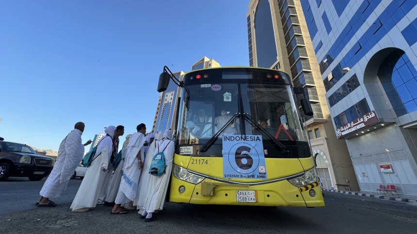 Bus Shalawat Dihentikan Sesaat Mulai Jumat untuk Penataan Transportasi Menuju Puncak Haji