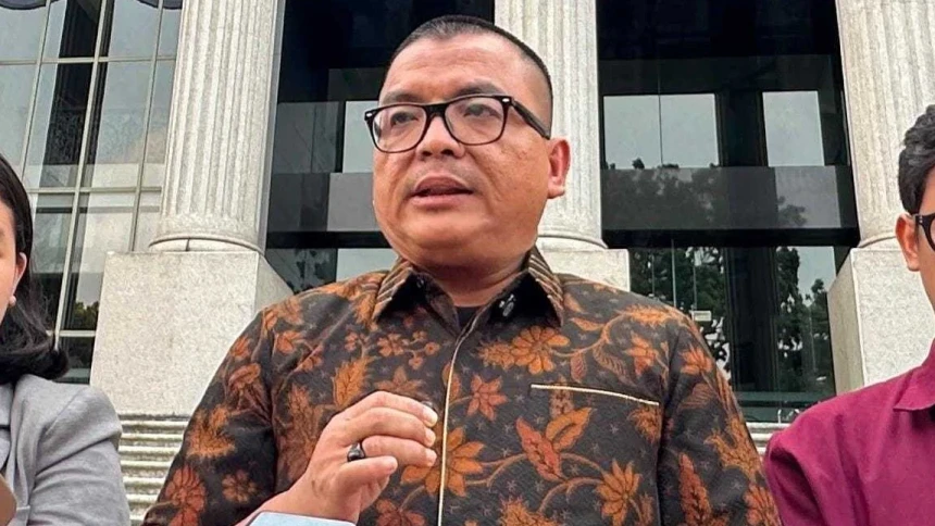 Denny Indrayana Nilai Gibran Semestinya Mundur jika Tak Lagi Penuhi Syarat Pendidikan