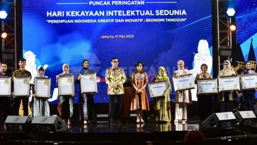 Dirut Pertamina Raih Penghargaan sebagai Perempuan Indonesia Pendorong Inovasi