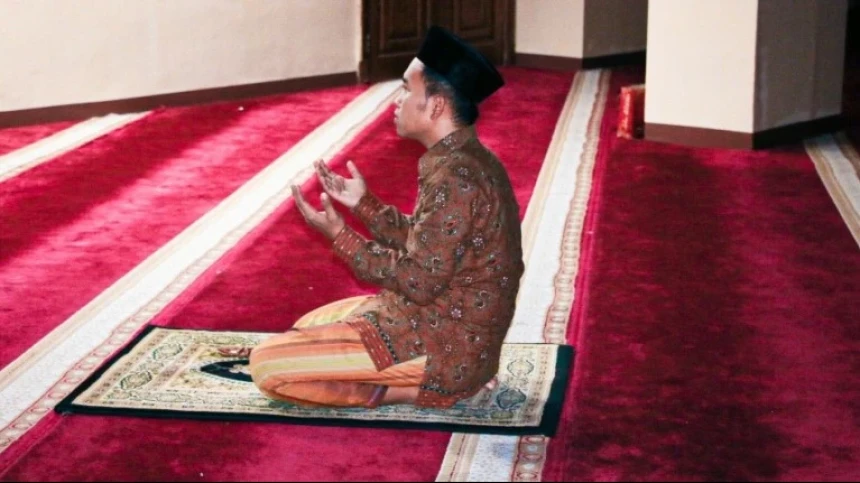 Doa Awal Ramadhan Lengkap Beserta Artinya