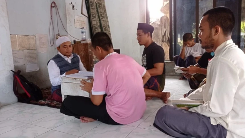 Kisah Firman Filani, 12 Tahun Bina ODGJ dengan Pengobatan Al-Qur&#039;an dan Medis Tradisional