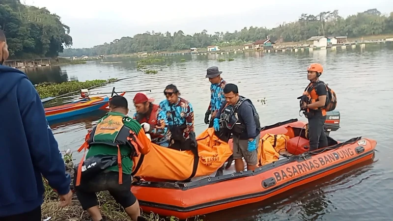 LPBINU Jabar Bantu Pencarian Remaja Tenggelam di Waduk Saguling