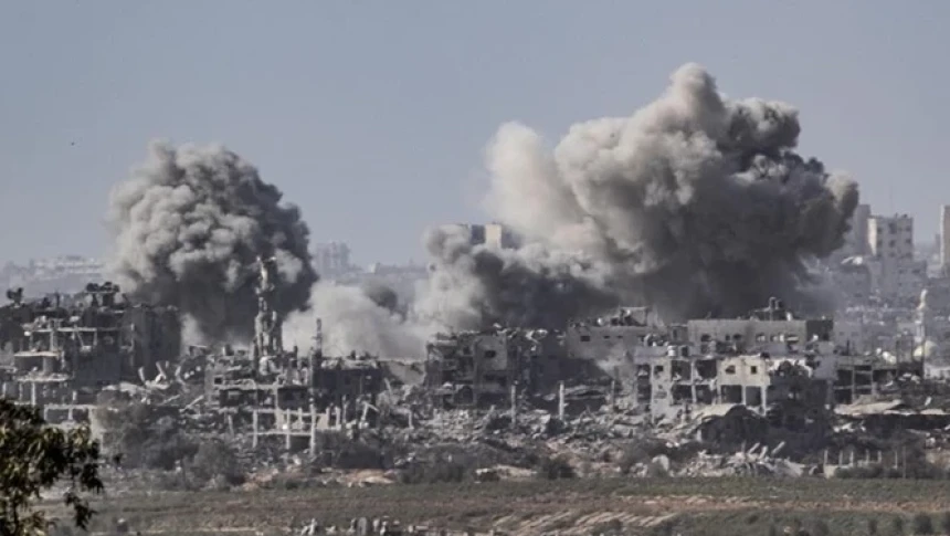 Serangan Israel di Gaza Meningkat, Puluhan Keluarga Kembali Mengungsi