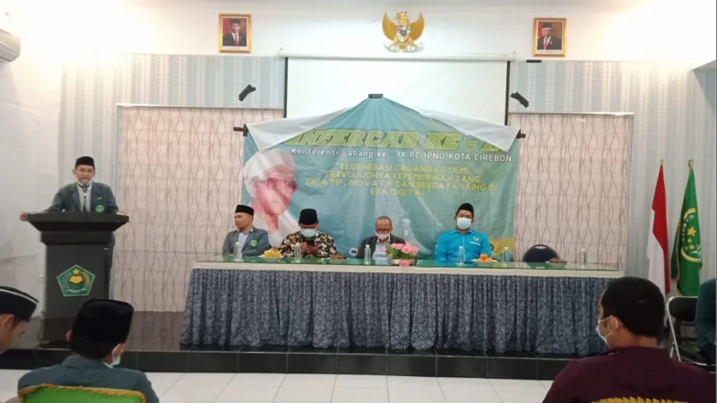 Salman Mubarok Nakhoda Baru IPNU Kota Cirebon, KH Mustofa Rasjid: Perkuat Silaturahmi dengan Kiai 