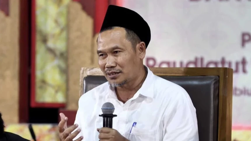 Haul Masyayikh Rembang, Gus Baha: Memuliakan Orang Alim Itu dengan Mengkaji Karyanya