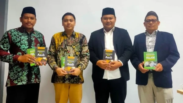 Fakultas Syariah UIN KHAS Jember Terbitkan 8 Buku Di Akhir Tahun 2023 ...