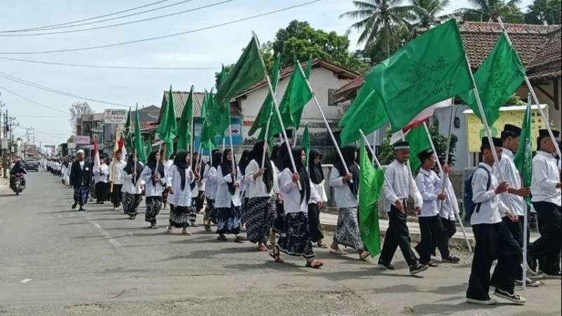 Ada Kirab Bendera Resolusi Jihad di Tegal untuk Semarakkan Hari Santri 2024