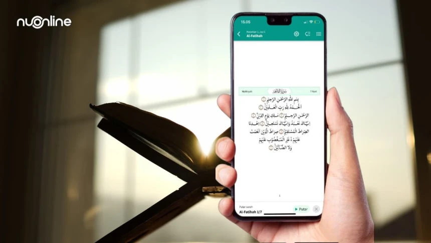 Membaca Mushaf saat Shalat, Kapan Bacaan Boleh Dikeraskan?