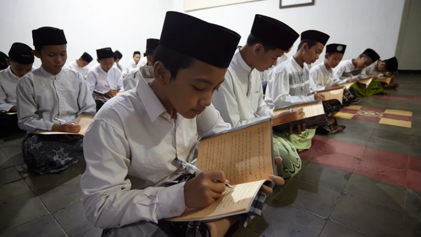 Pondok Pesantren APIK Kaliwungu: Jaga Tradisi Ngaji, Perkuat Rekognisi Santri