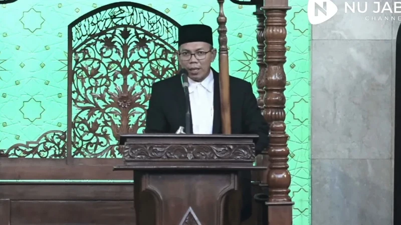 Jadi Khotib di Masjid Raya Bandung, Kiai Juhadi Jelaskan Implementasi Kurban dalam Kehidupan Beragama, Berbangsa dan Bernegara