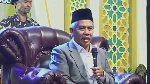 Ketua Pwnu Jatim Menegakkan Shalat Adalah Pembeda Seorang Muslim