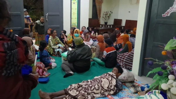 Puluhan KK Terpaksa Mengungsi karena Longsor di Ponorogo