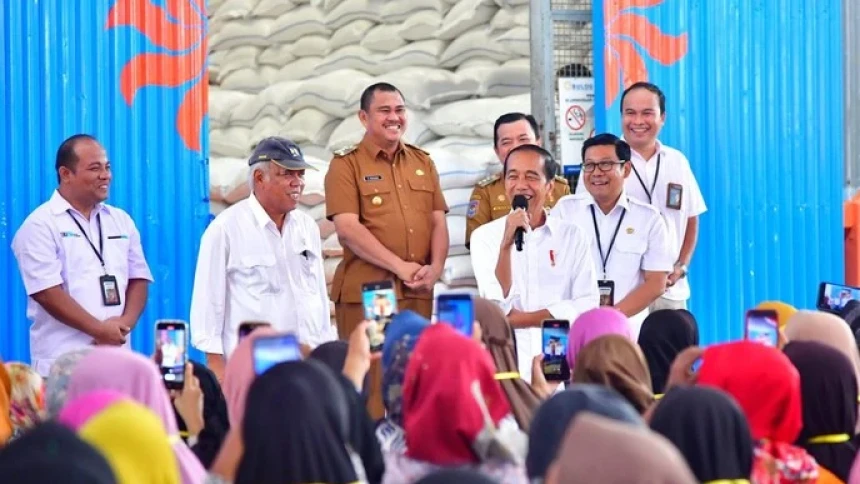Presiden Jokowi Berencana Perpanjang Bantuan Beras hingga Akhir 2024