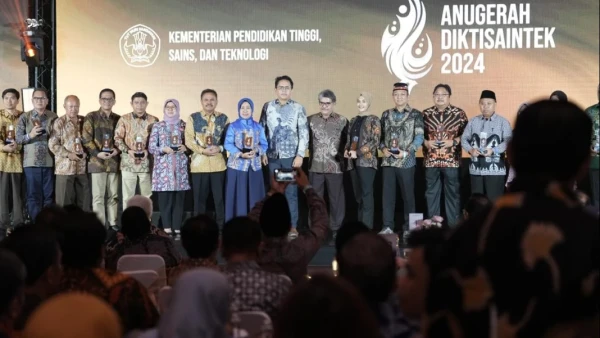 Unila Raih Empat Emas Satu Perunggu Dalam Anugerah Diktisaintek 2024