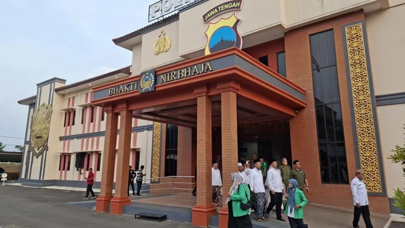 Oknum Pengasuh Tersangka Kekerasan Seksual di Pesantren Pati Mangkir dari Panggilan Polisi