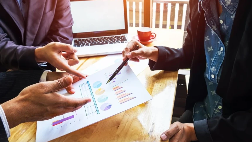 Investasi Besar Belum Serap Banyak Pekerja, Daya Beli Masyarakat Terancam