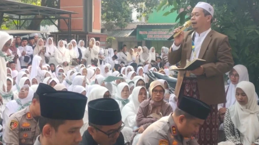 Jamaah Seribu Rebana Jombang Ziarah ke Bangkalan, Doakan Kesuksesan Muktamar Ke-35 NU