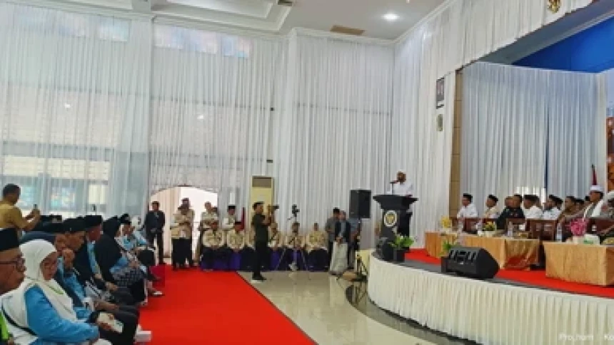 Embarkasi Aceh Berangkatkan 5.500 Jamaah Haji, Tertua 101 Tahun, Termuda 15 Tahun