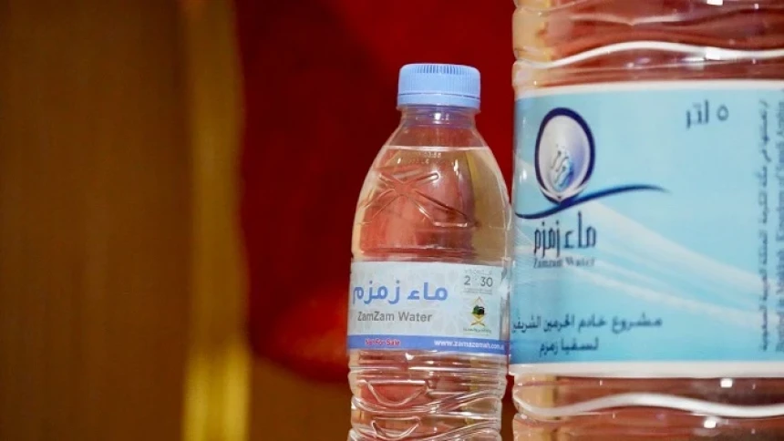 Jamaah Haji Dilarang Bawa Pulang Air Zamzam