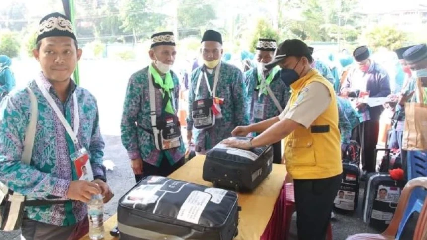 Jamaah Haji Indonesia Bawa Alat Pancing, Warganet: Mau Disuwuk