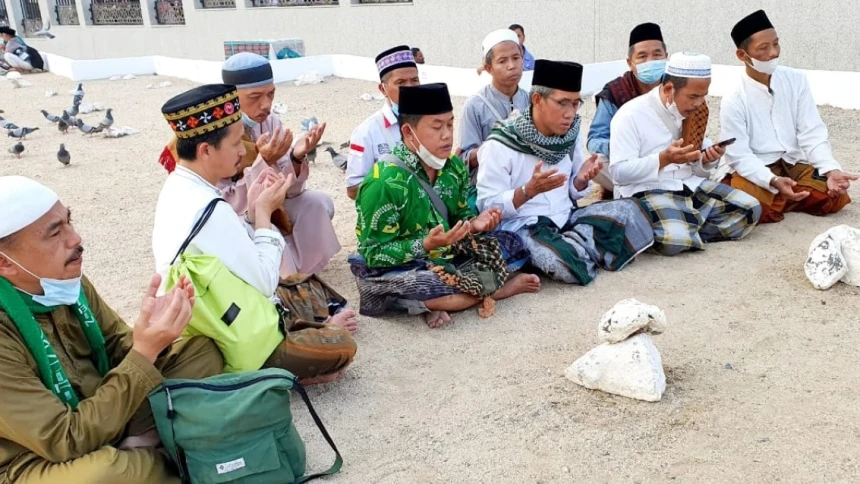 Ragam Aktivitas Jamaah Haji Jelang Wukuf, Mulai Ziarah hingga Umrah