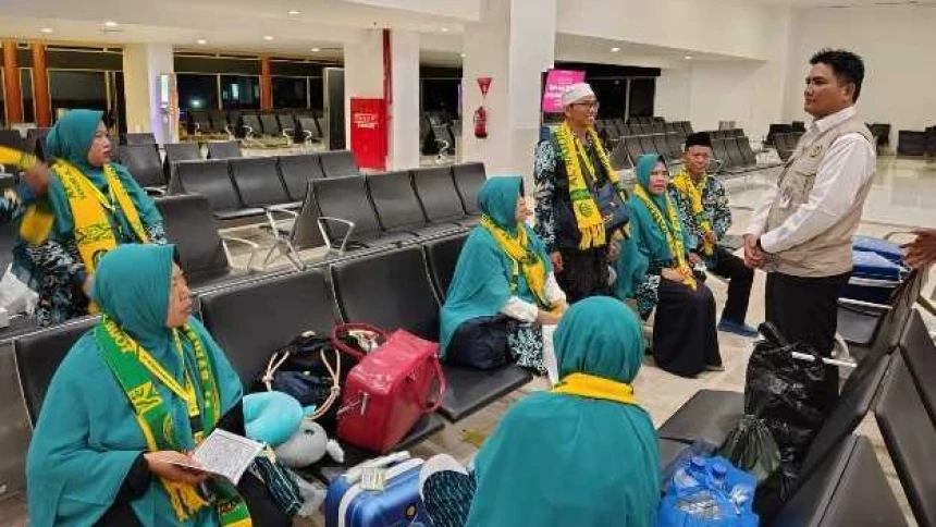 Penerbangan Umrah Terdampak Erupsi Anak Krakatau, Kemenhaj: Keselamatan Jamaah Prioritas