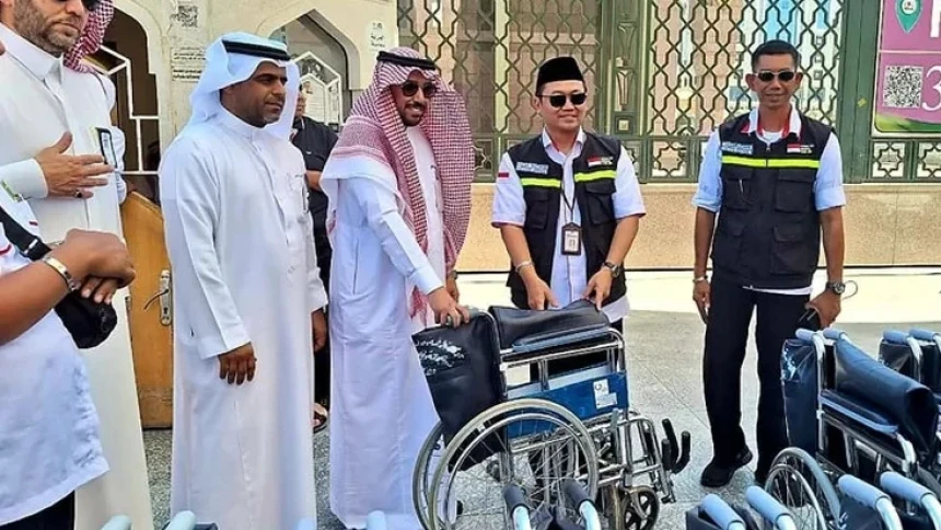 Jamaah Haji Lansia, Risti, dan Difabel Diimbau Tawaf Ifadah Pakai Kursi Roda dan Skuter