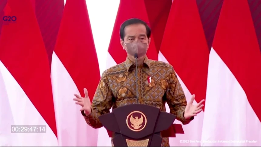 Jokowi Ingatkan TNI-Polri Tak Undang Penceramah Radikal