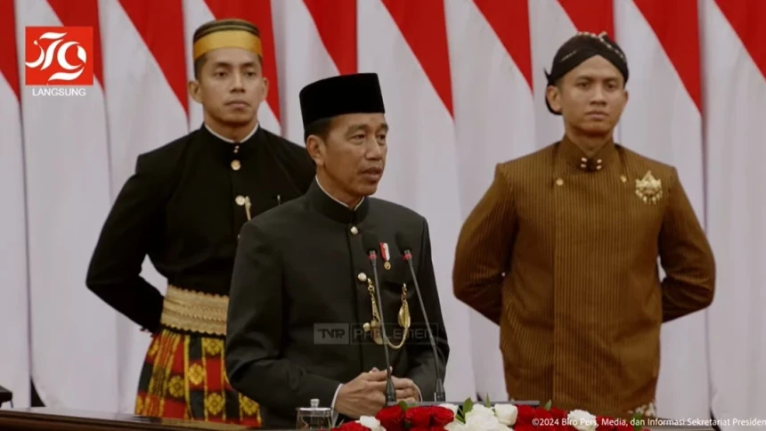 Jokowi Sampaikan Capaian Pembangunan 10 Tahun Masa Kepresidenan