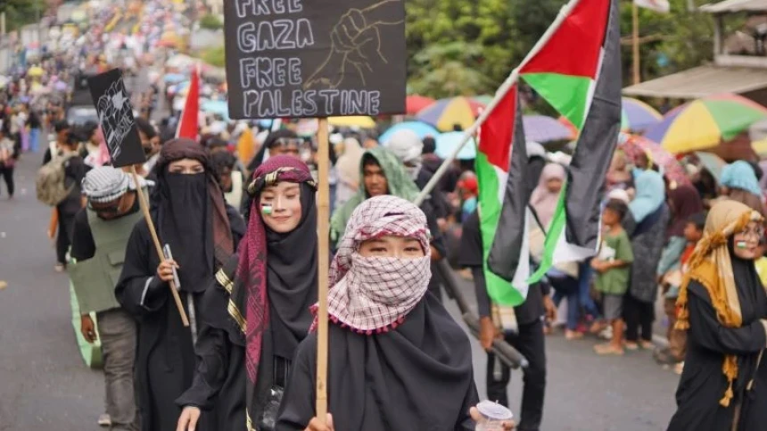 Karnaval di Batang Tunjukkan Aksi Bela Palestina, Rayakan Kemerdekaan dengan Solidaritas Global