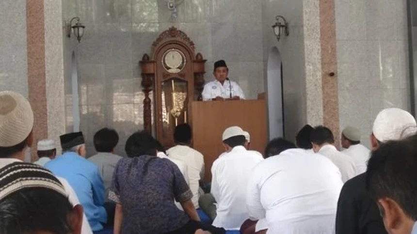Khutbah Jumat Bahasa Jawa: Ngarep-arep Tumurune Udan kelawan Nyuwun Pangapuran lan Tetulungan