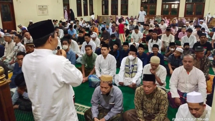 Ingin Khatam Qur’an 30 Juz? Ikuti Tarawih 1 Malam 1 Juz di Masjid Gus Dur
