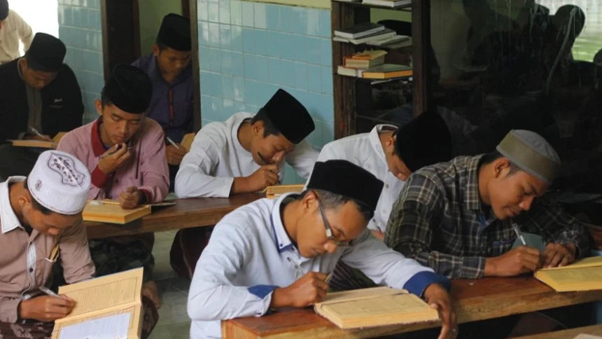 Pesantren Tempat Terbaik Belajar Islam Juga Benteng Kokoh Akhlaq dan Budaya