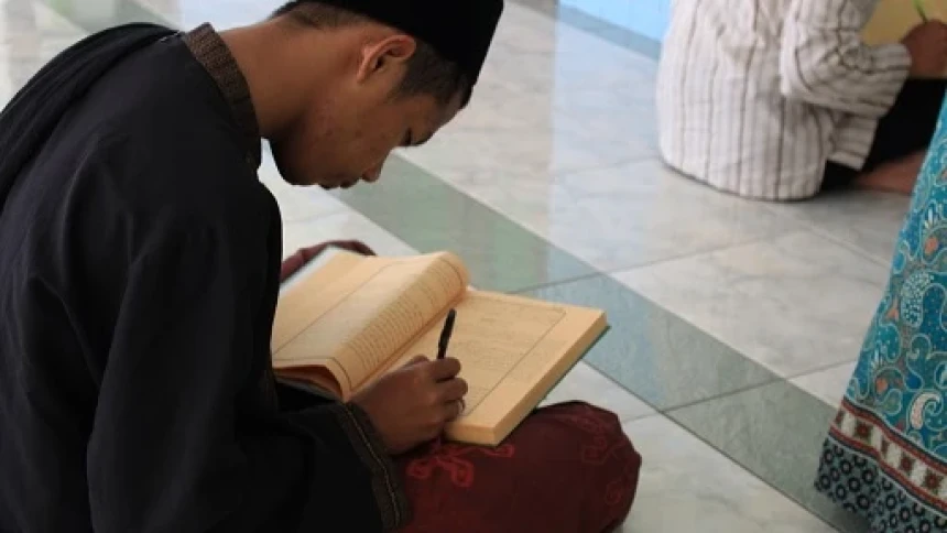 Mengenal Kitab Qathrun Nada, Kajian Nahwu Tingkat Lanjutan