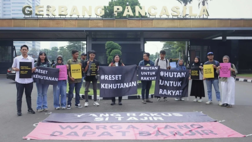 3 Tuntutan Koalisi Masyarakat Sipil dalam Revisi Undang-Undang Kehutanan