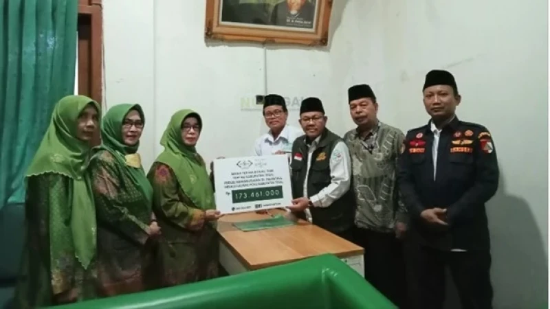 Lewat LAZISNU, PCNU dan Muslimat NU Tegal Salurkan Donasi Kemanusiaan Rp173 Juta untuk Palestina