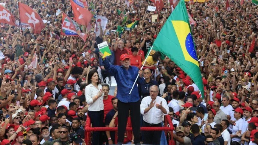 Lula Menangkan Pilples Brasil, Cetak Sejarah dengan Empat Kali Masa Jabatan