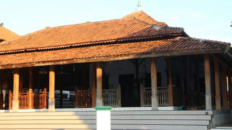 Akulturasi Budaya Hindu dalam Arsitektur Masjid di Pesantren