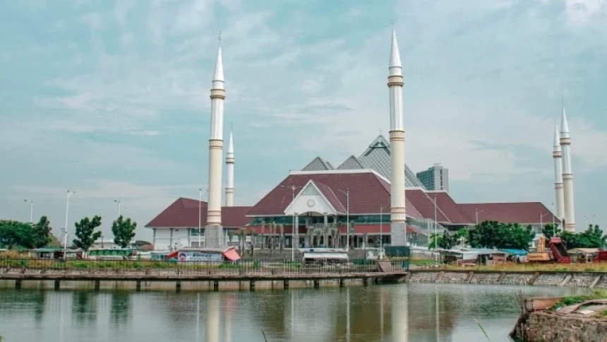 15 Perukyat Pantau Rukyatul Hilal di Masjid KH Hasyim Asy&#039;ari Jakbar
