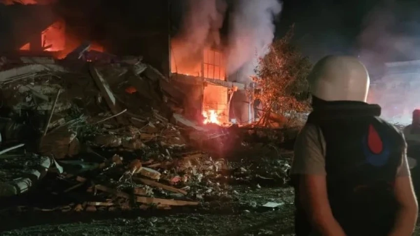 Masjid dan Pasar di Lebanon Hancur Diserang Israel