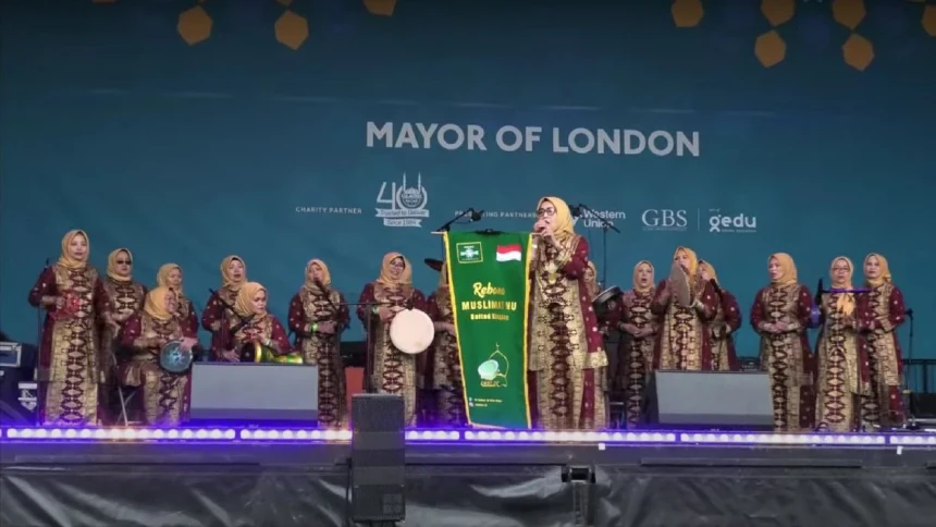 Emak-Emak Muslimat NU Tampil di London, Bawakan Lagu Ya Lal Wathan hingga Padang Bulan
