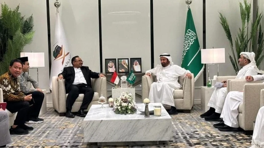 Menag Yaqut dan Menteri Haji Saudi Bahas Persiapan Haji 1445 H di Jeddah