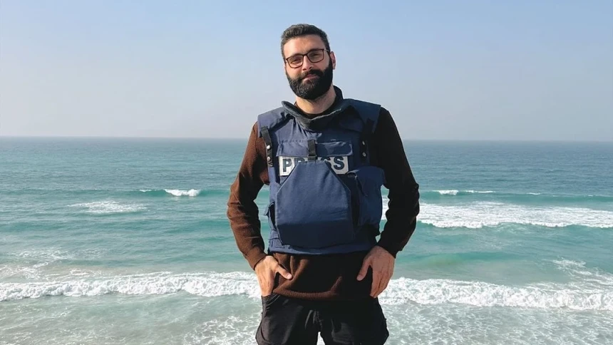 Pamit, Jurnalis Perang di Gaza Palestina Motaz Azaiza Dievakuasi ke Qatar