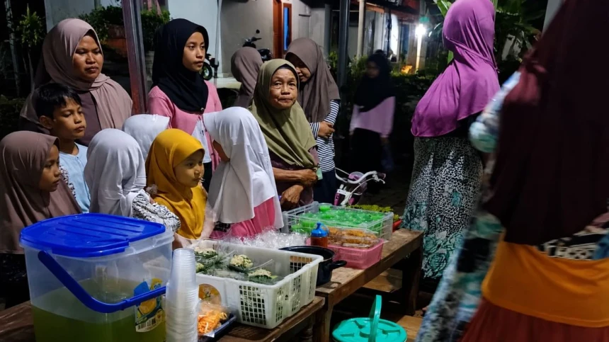 Tradisi Weh-wehan Asyura Sambut 10 Muhharam di Batang, Warga Berbagi Jajanan Gratis