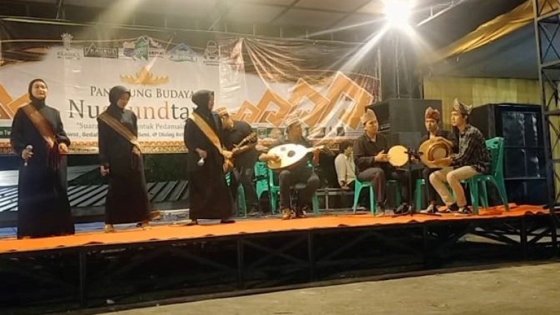 Mengenalkan Gambus Lampung di Ajang Muktamar