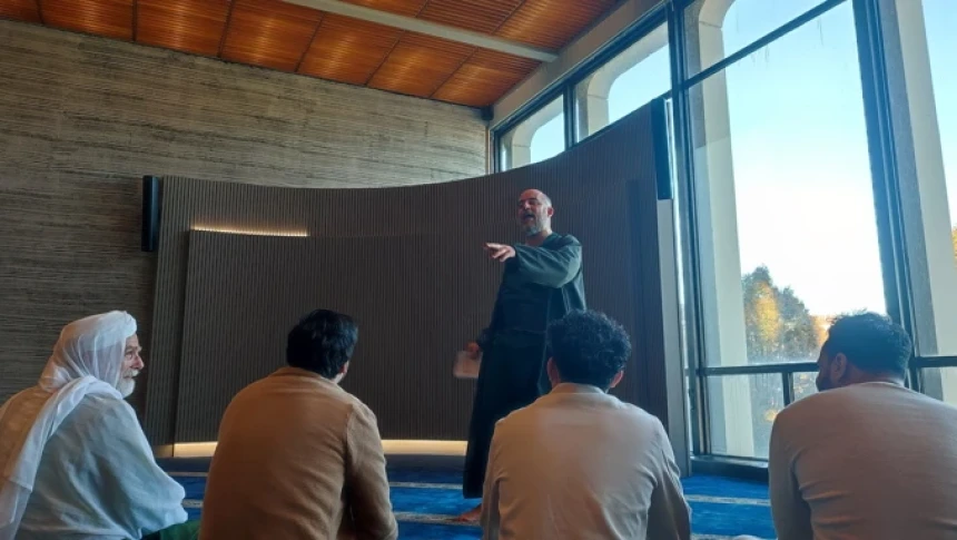 Rumi dan Syams Tabrizi dalam Monolog di Rumah Sakit Chicago